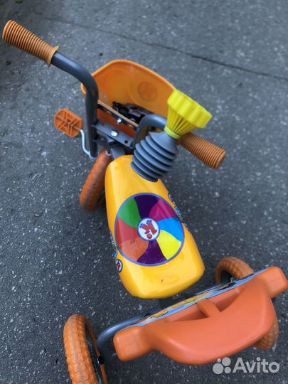 Детский велосипед трехколесный