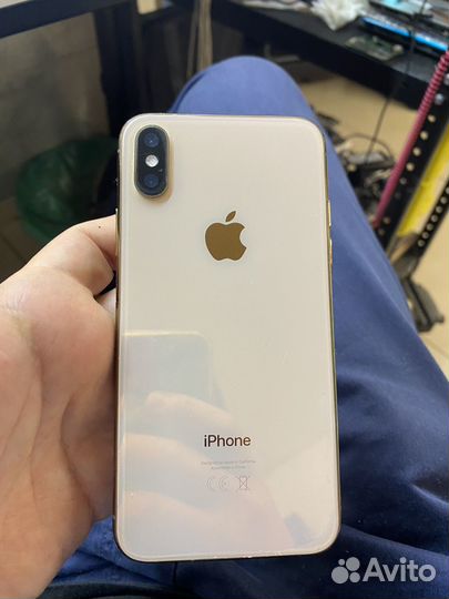 iPhone Xs, 64 ГБ
