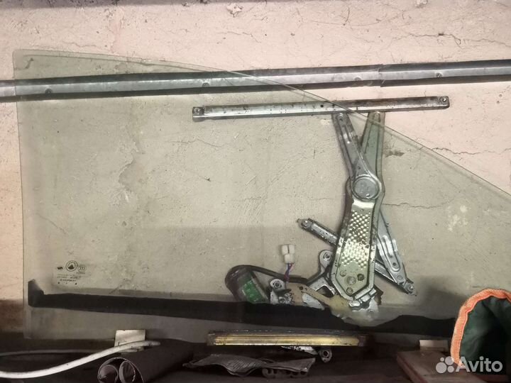 Стеклоподъемник джили мк со стеклом