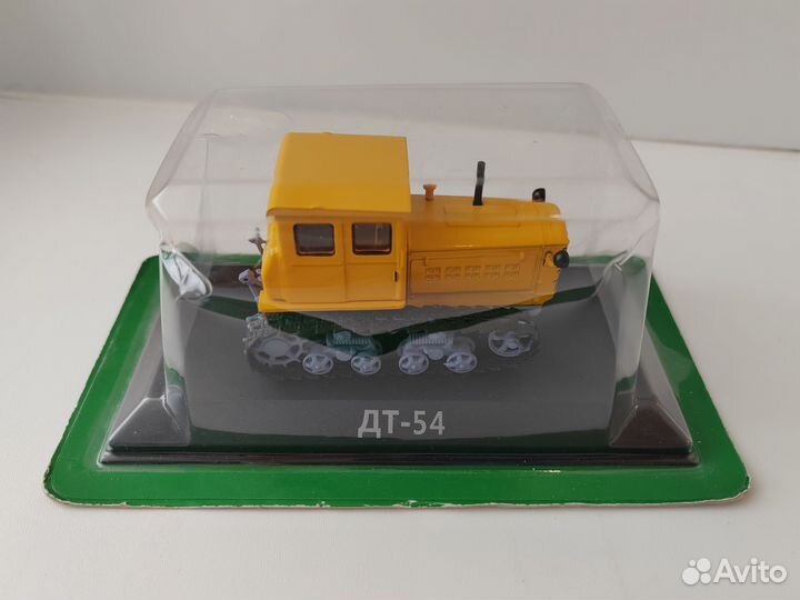 Модели тракторов 1:43