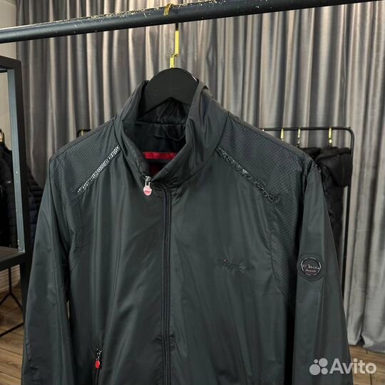 Ветровка Kiton черная