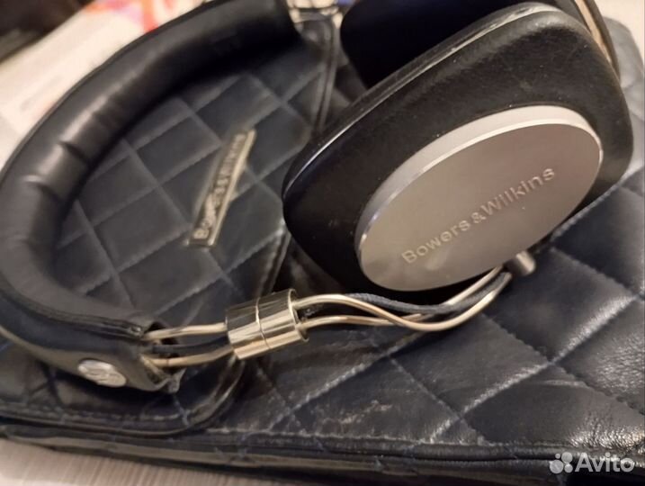 Проводные наушники Bowers & Wilkins