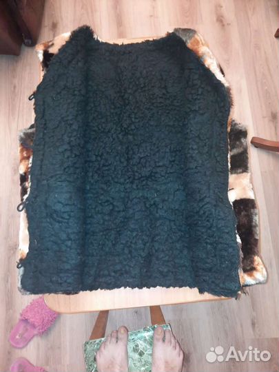 Меховая мужская жилетка