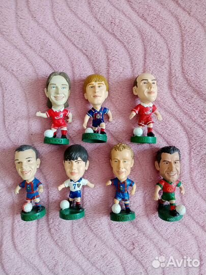 Фигурки футболистов
