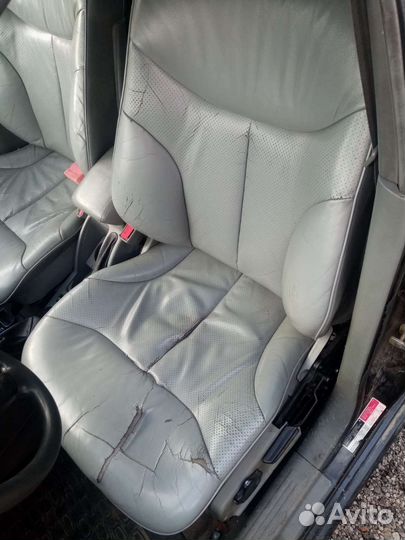 Сиденья передние Mercedes S500(W140)