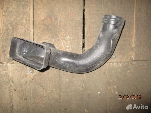 Воздуховод Iveco 504014075