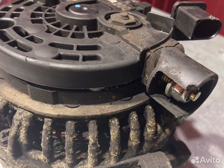 Генератор Mercedes C-Class W203 OM646 2.2 CDI 2006