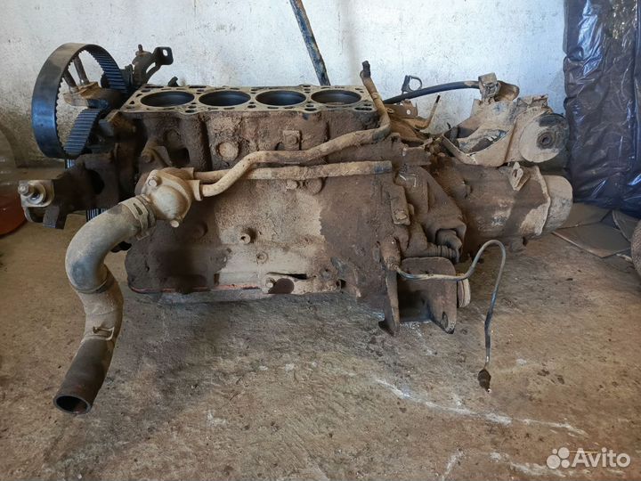 Блок Мазда 626 Ге 2.0 с коробкой