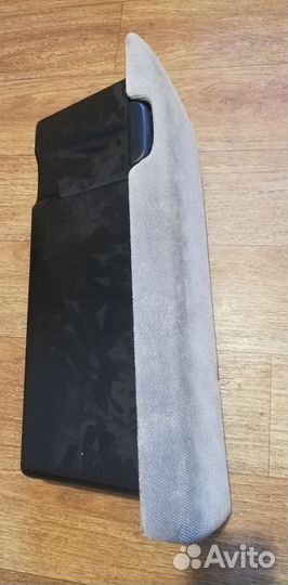 Подлокотник заднего сидения Honda Prelude