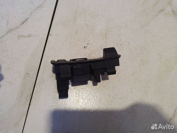 Джойстик регулировки зеркал BYD F3 2008 3750060