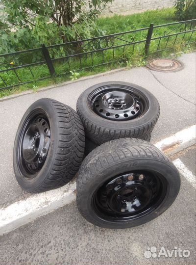 Комплект зимних колес r16