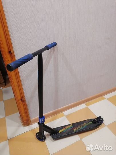 Трюковой самокат KMS disco