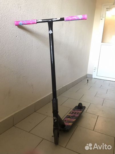 Трюковой самокат стрит