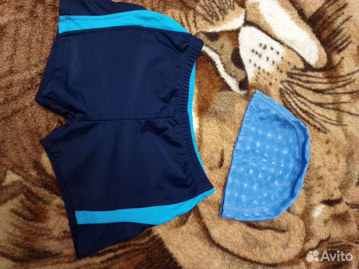 Плавки и шапочка для бассейна для мальчика