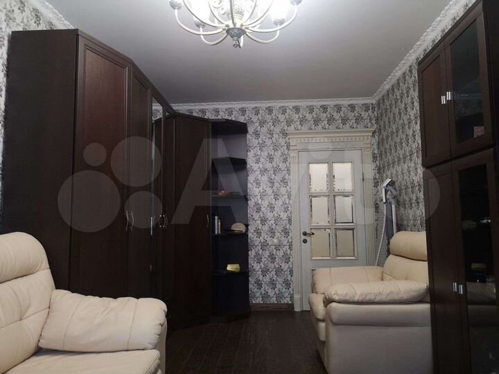 1-к. квартира, 42 м², 8/12 эт.
