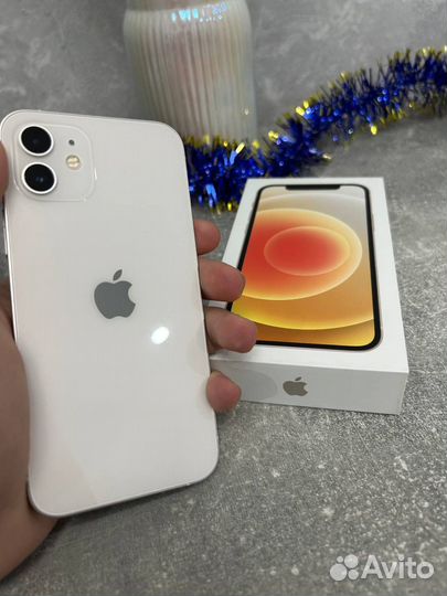 iPhone 12, 64 ГБ