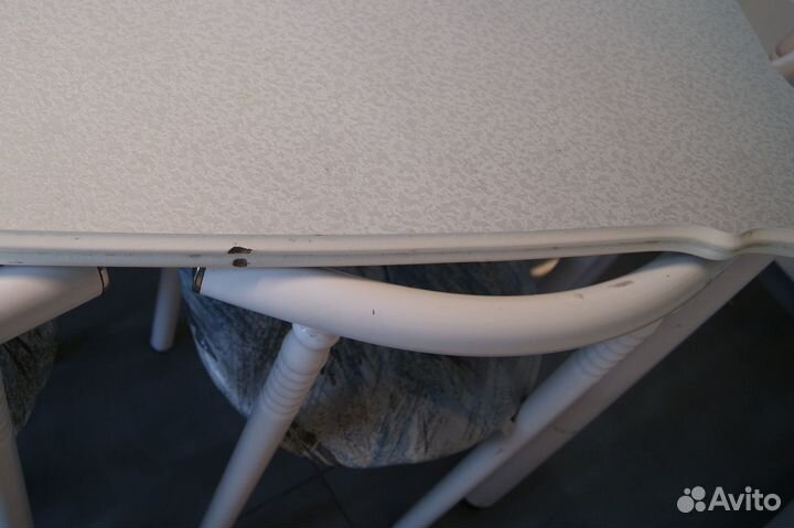 Кухонный стол и стулья комплект бу