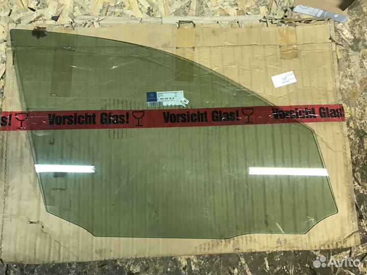 Мерседес C 204 стекло