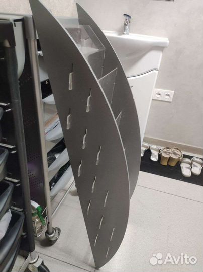 Полочка под журналы,прайслисты