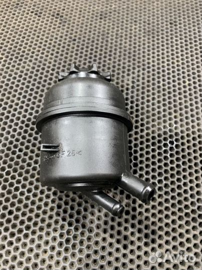 Бачок Гур Опель Омега Б Opel Omega B