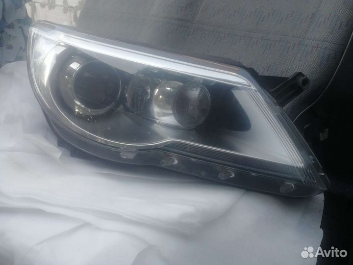 Фара адаптивная Tiguan 1 5N1941032T правая