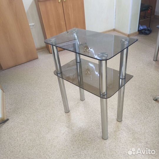 Журнальный столик