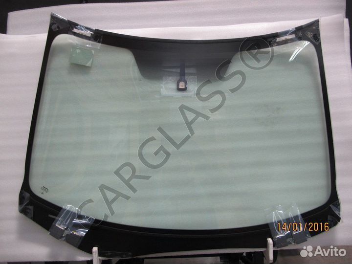 Стекло лобовое Nissan Leaf I (ZE0/AZE0)