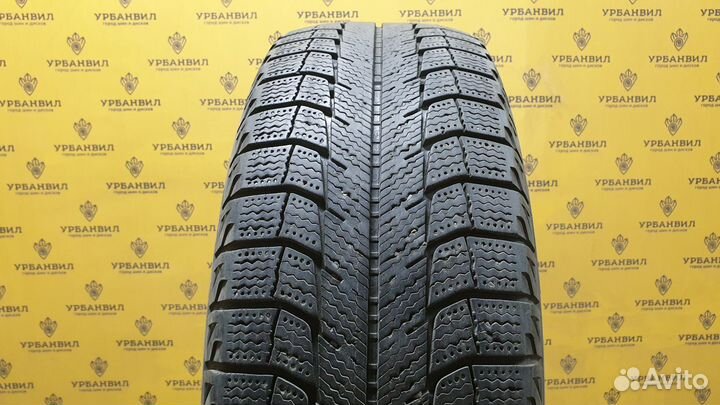 Michelin X-Ice XI2 215/65 R16