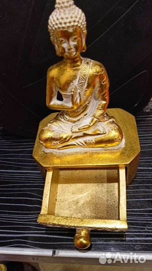 Статуэтка будды