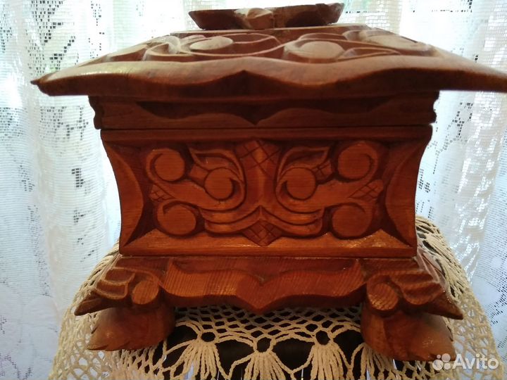 Шкатулка ларец сосна резьба по дереву