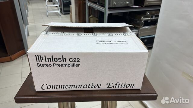Предварительный усилитель McIntosh C22