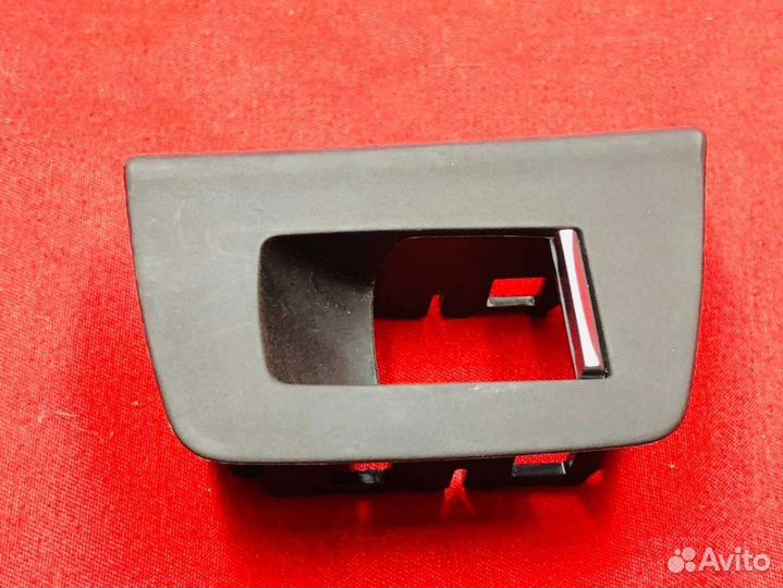Кнопка стеклоподъемника заднего правого 2844357 BMW 5 G30/G31 0