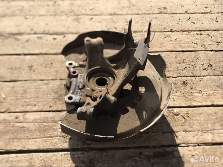 Кулак задний левый cayenne 955 каен 957