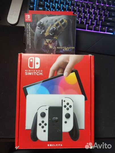 Nintendo switch oled white 64gb + pro controller