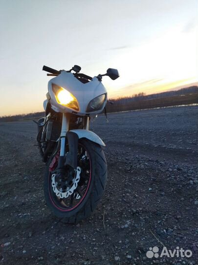 Мотоцикл Falcon