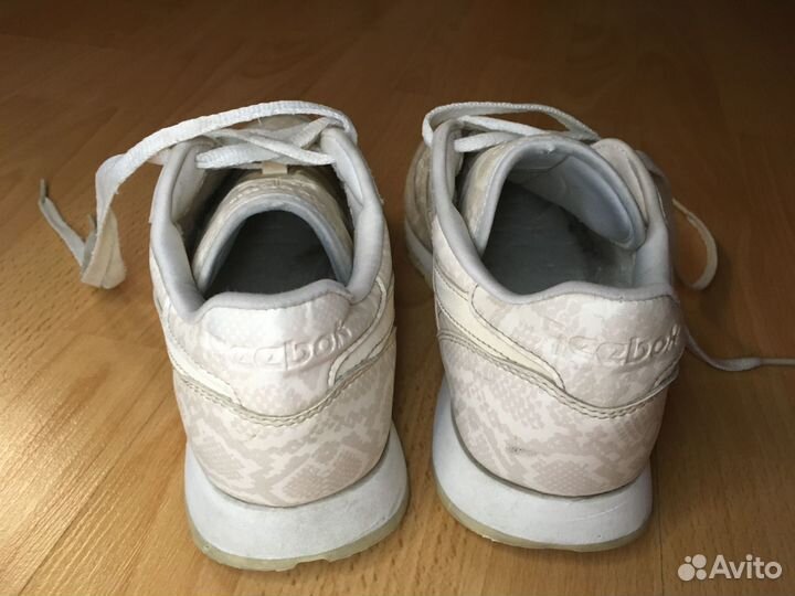 Женские кроссовки Reebok Classic Leather Snake