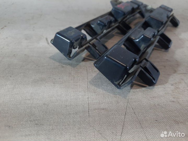 Кронштейн порога левый Bmw 118I F20 N13B16 2015