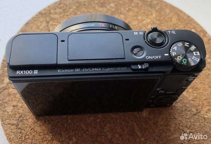 Фотоаппарат Sony DSC- RX100M3