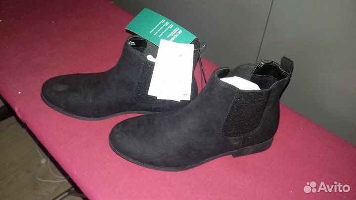 Новые- Полуботинки на девочку