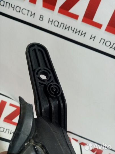 Фара передняя правая Kia Rio 3 2015-2017