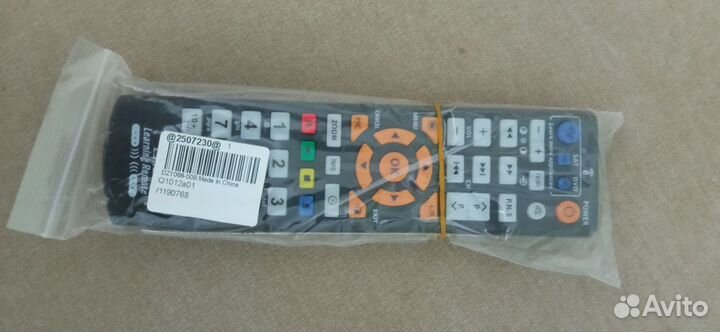 Пульт для телевизора универсальный и гарнитура