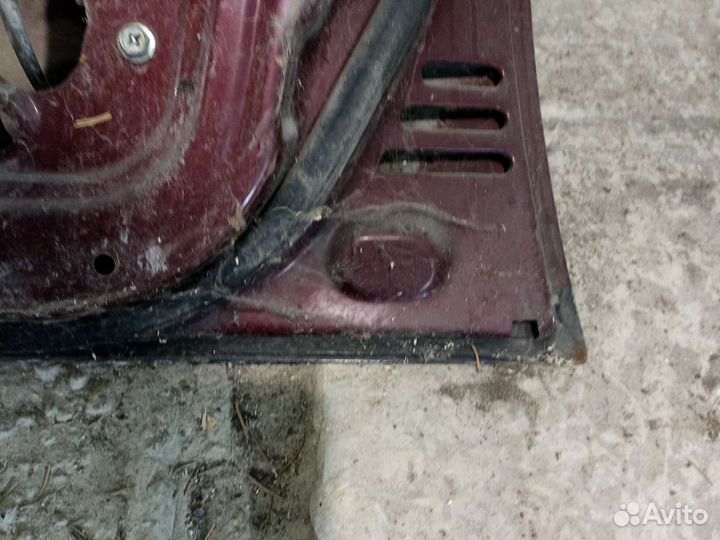 Дверь передняя правая Nissan Maxima J30 1988г