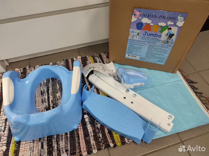 Детское сиденье на унитаз со ступенькой