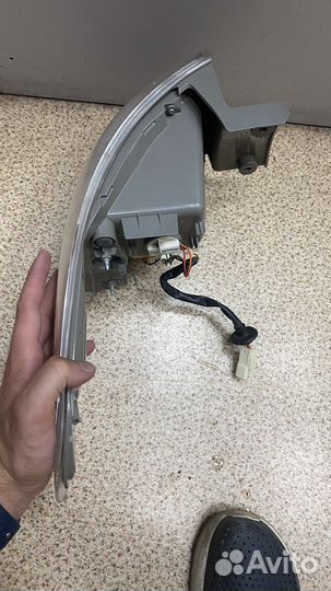 Задний правый фонарь (фара) на Outlander 3