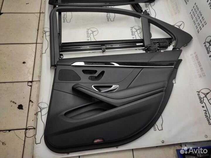 Шторка задней двери w222 S-class 656.929 2018