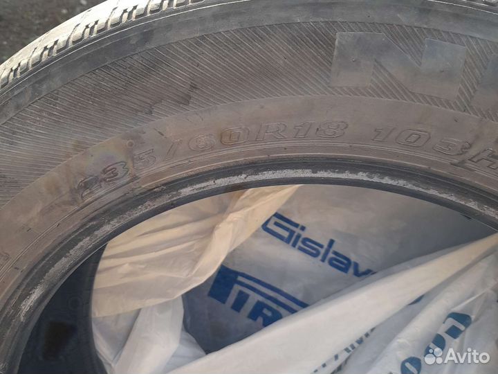 Nexen Roadian 571 235/60 R18 103H