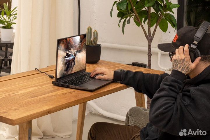 Cтол компьютерный