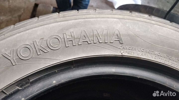 Yokohama 106ZS 235/55 R17