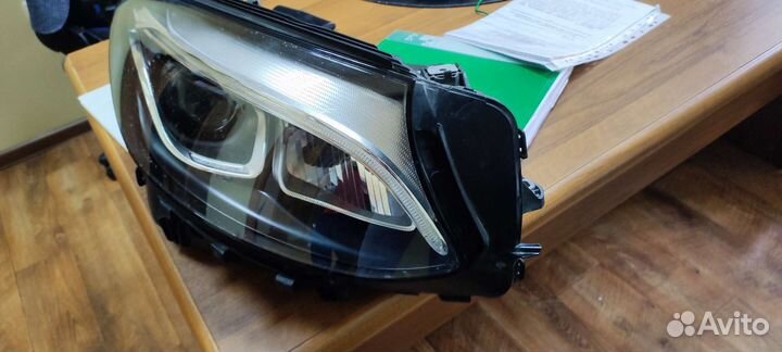 Фара правая Mercedes Benz GLC
