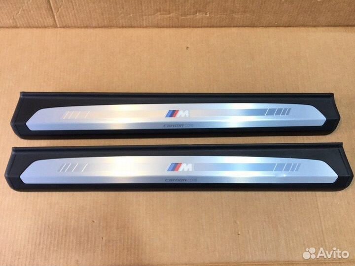 Накладки порогов с подсветкой Bmw 8 G14